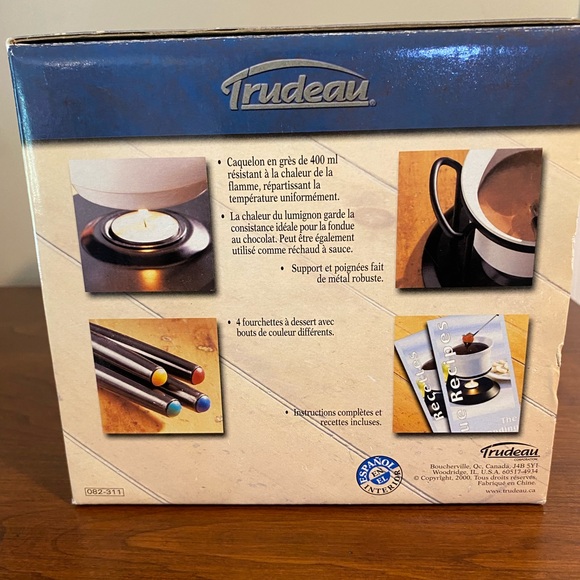 Trudeau 7 piece chocolate fondue set newin box. 14 oz stoneware, all inclusive. - Picture 3 of 14